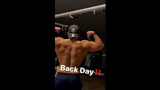 Best exercise for a bigger back - Lat Pulldowns!