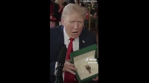 TRUMP❤️🇺🇸🥇🪽RECIEVES ELEGANT🤍🇺🇸🏅🪽⏱️📸ROLEX WATCH AS A GIFT💙🇺🇸🏅🪽🏰⭐️