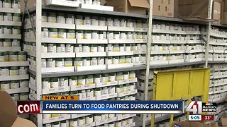 Families impacted by shutdown turning to food pantries