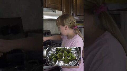 How to steam Broccoli: Let's Get Back to the Basics #broccoli #steam #kidscookingvideos #veggies