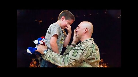 MOST EMOTIONAL SOLDIERS COMING HOME COMPILATION