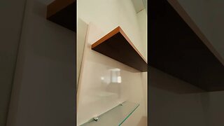 Unindo elegância e praticidade, o Painel Verona é ideal para deixar sua sala ainda mais sofisticada.