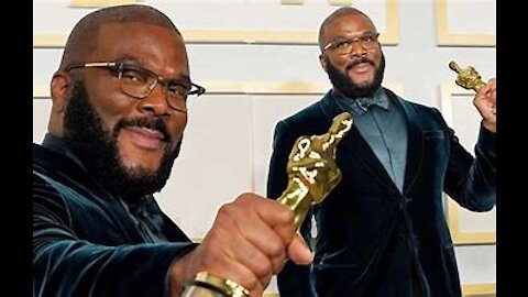 AT THE OSCARS: Tyler Perry Spreads the Love of Jesus (2021)