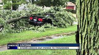 Storm knocks out power to thousands in metro detroit