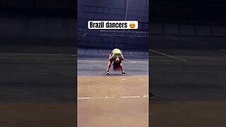 That backbend goes AWF! 😍 BTS moments from Brazil