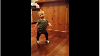 Toddler Imitating How Pregnant Mom Walks Is Absolutely Priceless