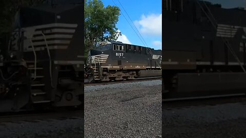 Norfolk Southern 8157 Nice Train Horn #train #railfan #railway #trainhorn #norfolksouthern #asmr