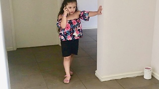 Dad secretly records young diva daughter pretending to be on the phone