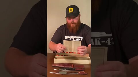Unboxing 52 year old knives! Case XX Throwing knives 304 305 BEAUTIFUL!