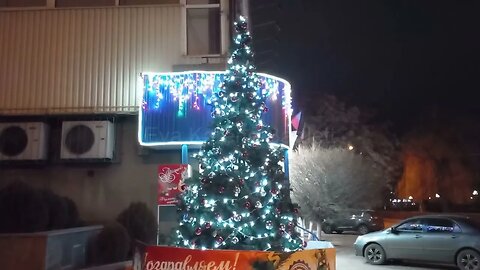 Festive lights in resilient Donetsk. ❤️