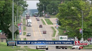 With I-29 closed, the town of Auburn flooded with traffic