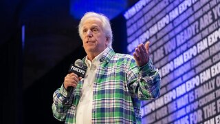 From The Fonz to Inspiring Minds: Henry Winkler's Motivational Journey - Fan Expo Chicago