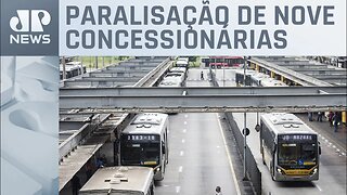 Cobradores e motoristas atrasam saídas de ônibus em SP durante madrugada