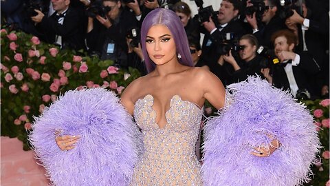 Alex Rodriguez Said Kylie Jenner Talked About Her Wealth At Met Gala, She Says It Never Happened