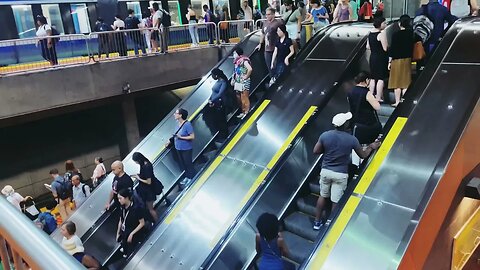 Afternoon Rush hour Lionel Groulx