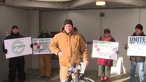 Union representing FAA workers protests to call for end of government shutdown