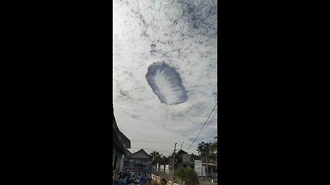 VIDEO: A citizen captured a video of unusual clouds in Java, Indonesia this week