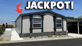 We hit the JACKPOT on this Mobile Home! Wildwood 30 NEW Coastline Mobile Home Tour!