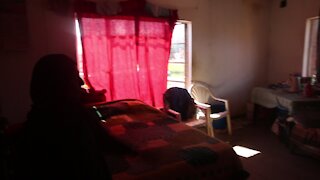 SOUTH AFRICA - KwaZulu-Natal - Poverty on Bombay RD PMB (Video) (5eg)