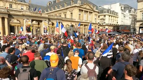 La manifestation qui n’a pas eu lieu selon la chaine LCI - Le 03 Septembre 2022 à Paris - Vidéo 17