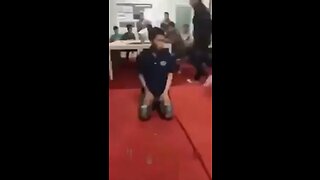 This is how a company boss “discipline” their employees in China - Communist dream of the left