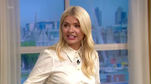 Holly Willoughby - STW - 20220907