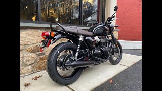 20 Triumph T120 Black TAA4059