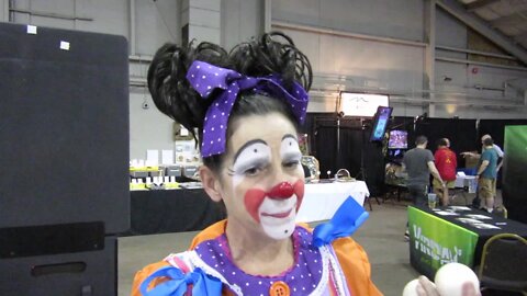 Maggie the Clown at Pintastic NE
