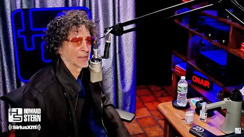 Howard Stern declares he's woke, right-wingers lose their minds