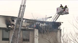 High winds make battling fire at fully-booked Hampton Inn in Brooklyn difficult