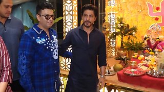 Shahrukh Khan x Sandeep Reddy Vanga HUG Moment EXIT VIDEO after Taking Tseries Ganpati Darshan 🛕