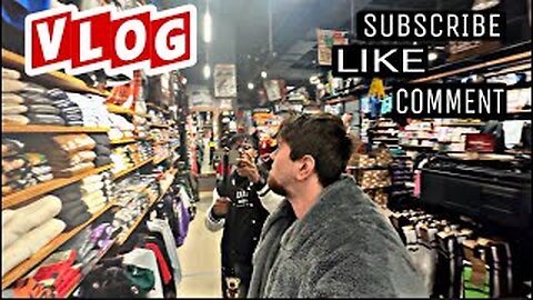 Shopping At Zumiez But On A Budget! (Daily Vlog!)