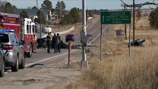 2 dead, 2 injured in head-on collision east of Elizabeth on Highway 86