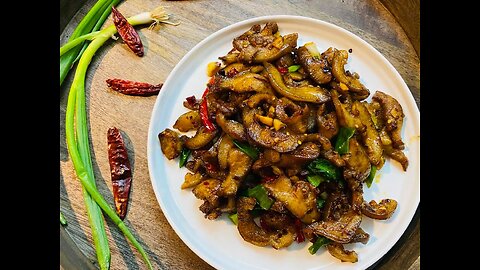 Spicy Pig Snout Stir Fry with Garlic and Chili Sauce 辣炒猪鼻子