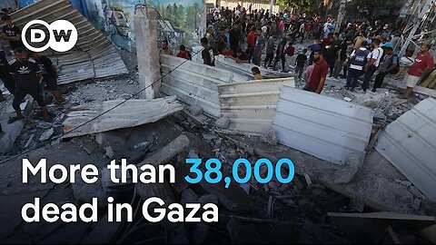 Deadly Israeli attack on school in Gaza refugee camp / DW News