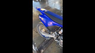 22 YZ 85 GYTR engine revving