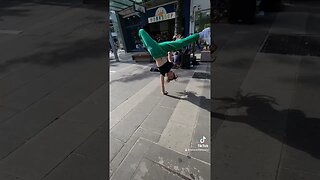 As if we wouldn’t do this! #dance #dancingfamily #busker #bgirl #surfersparadise #streetperformer