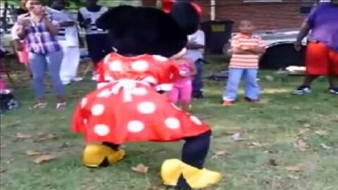 Black Women Twerking With Minnie Mouse & Other Childrens Characters! Is This OK?