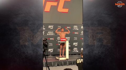 GIlbert Burns vs. Stephen Thompson UFC 264 Official Weigh-in