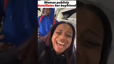 Woman publicly humiliates her boyfriend for not buying first class plane tickets 😳