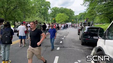 This is line to get into the Trump rally in the Bronx, 2+ hours before. (From We The Media Telegram)