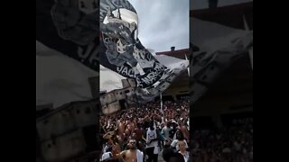 Torcida do Vasco no jogo treino cantando A Epopeia da Tijuca 98