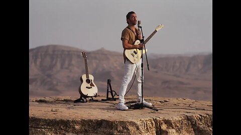 Dennis Lloyd - Alien (Live at Mitzpe Ramon) + Lyrics