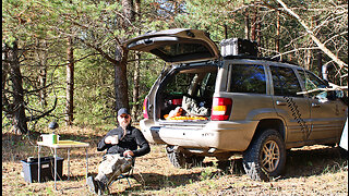 Wild camping in my old Jeep