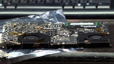 Fixing not chiming Macbook Pro - no CPU VCORE on 820-2915 because of CPUIMVP_TON.