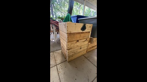 Fabricating a hive to transfer a langstroth colony into layens hive from langstroth frames.