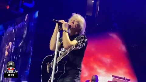 Bon Jovi STRUGGLES To Sing At Recent Show