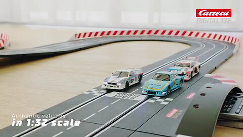Système de piste de course numérique haut de gamme avec piste à l'échelle 1:24 et voitures