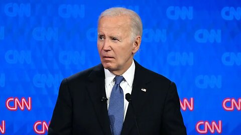 V-57 SP | Con un aspecto extremadamente viejo y confundido, Joe Biden se incendia durante el debate.