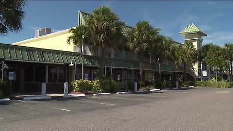 Florida businesses forced to close as plaza owner hikes rent, unauthorized paid parking